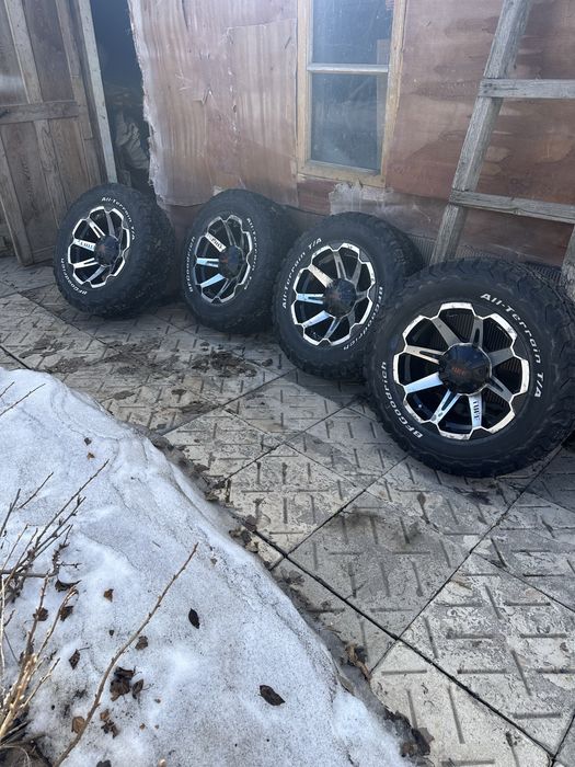 Продам колёса R 17 265/65