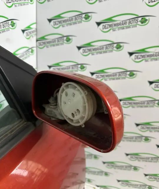 Oglinda dreapta electrica Mitsubishi Space Star 2002 1.3 MT (82 hp)