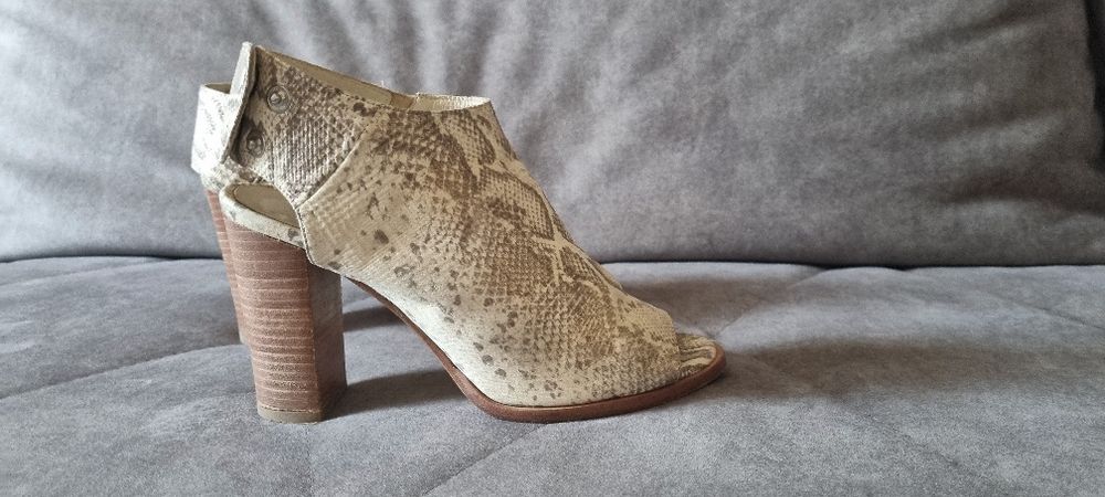 Босоножки-слингбеки