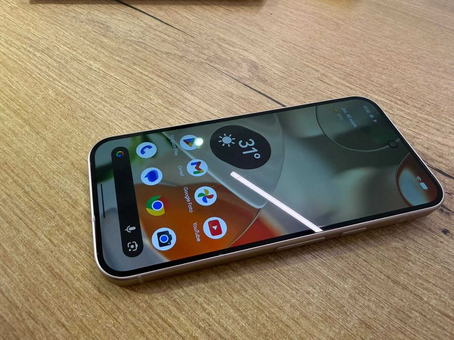 Google Pixel 9 256GB 12GB RAM 5G Porcelain Impecabil – Garanție 24 Luni