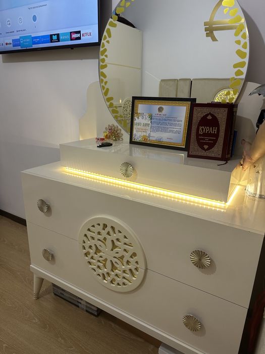 Спальный гарнитур