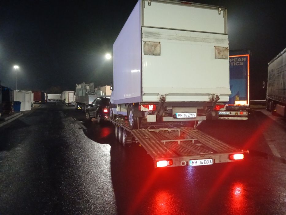 Tractari auto, utilaje non stop