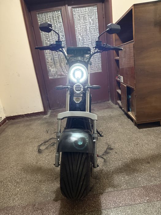 Scuter electric harley cu cartela 2000w 20ah