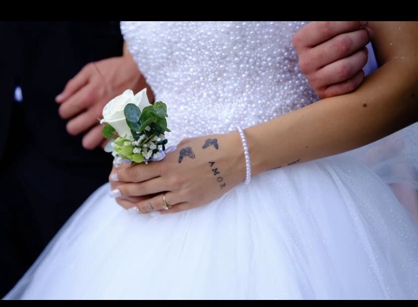 Rochie de mireasa model deosebit