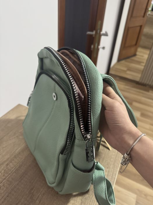 Vand rucsac nou verde