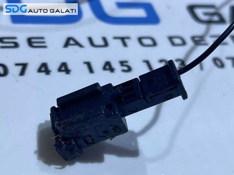 Suport Antena Radio Citroen Xsara 1997 - 2006 Cod 9636600680
