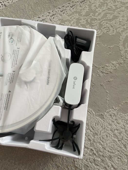 Продам робот пылесос Новый