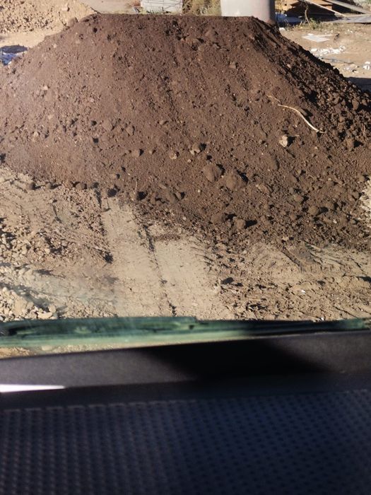 Pamant de umplutura și vegetale