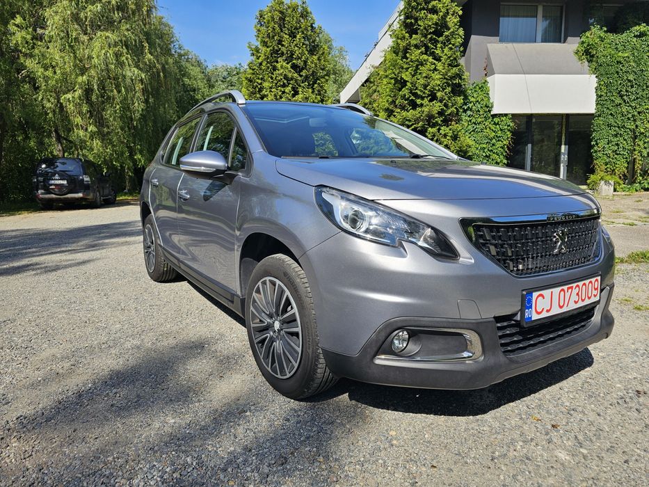 Vand  Peugeot 2008 1.2 PureTech | Panoramic, Navi, Euro 6 | 2017