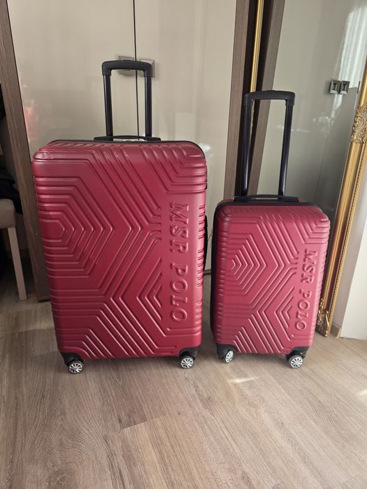 Troler mare de cală si unul mic de cabina