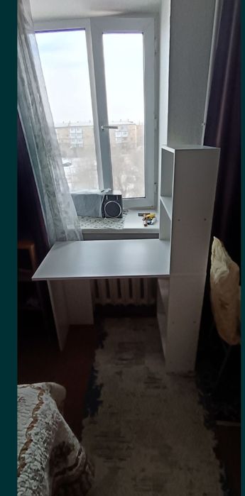 Продам компьютерный-письменный стол  "Кито"