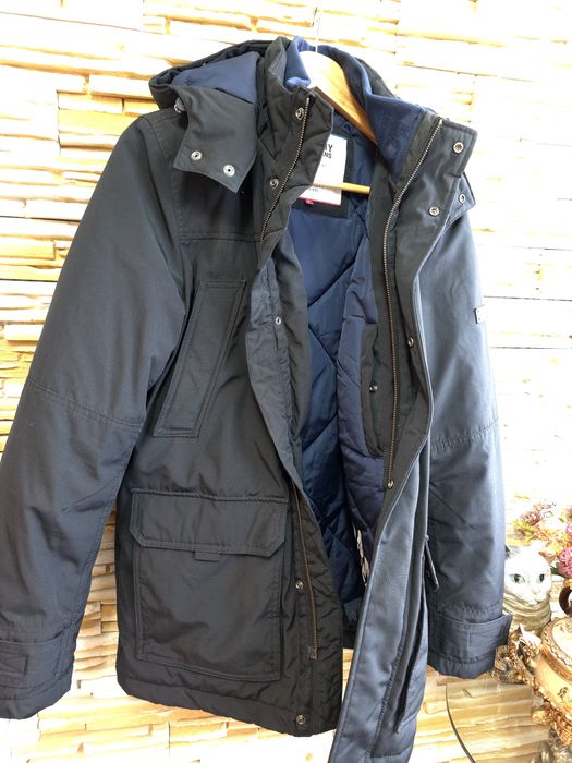 Geaca Tommy,marime S,ca noua,impecabila,superba