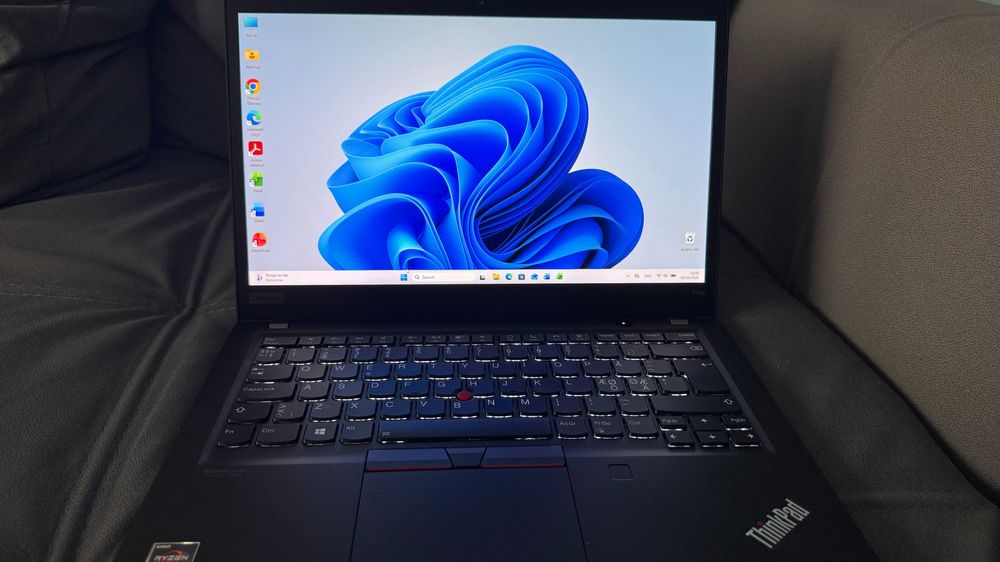 ThinkPad T14s AMD Ryzen/16GB/512GB/400nits/Отличен