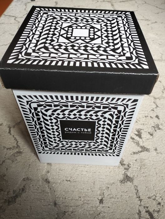 Подарочные коробки