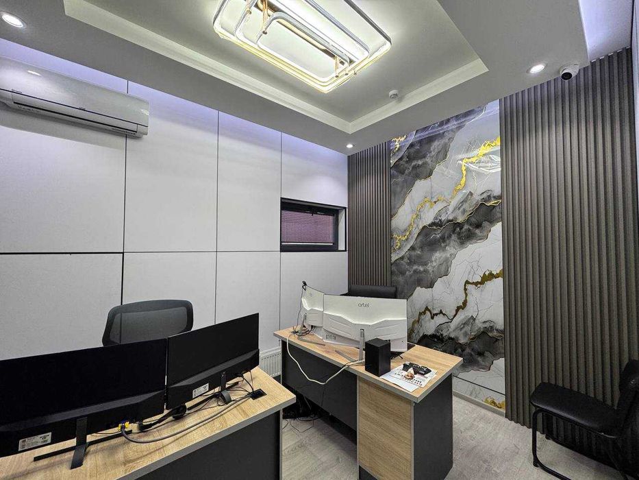 Продаётся Нежилое в Бизнес Центре с Арендатором! Ор-р Минор