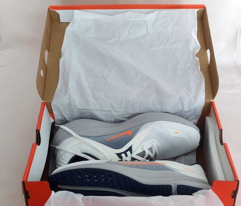 Маратонки Nike Quest 5