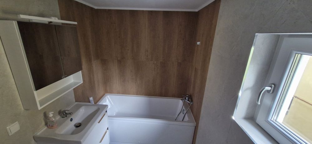 Apartament la curte/Chirie pe termen lung / Zamora/