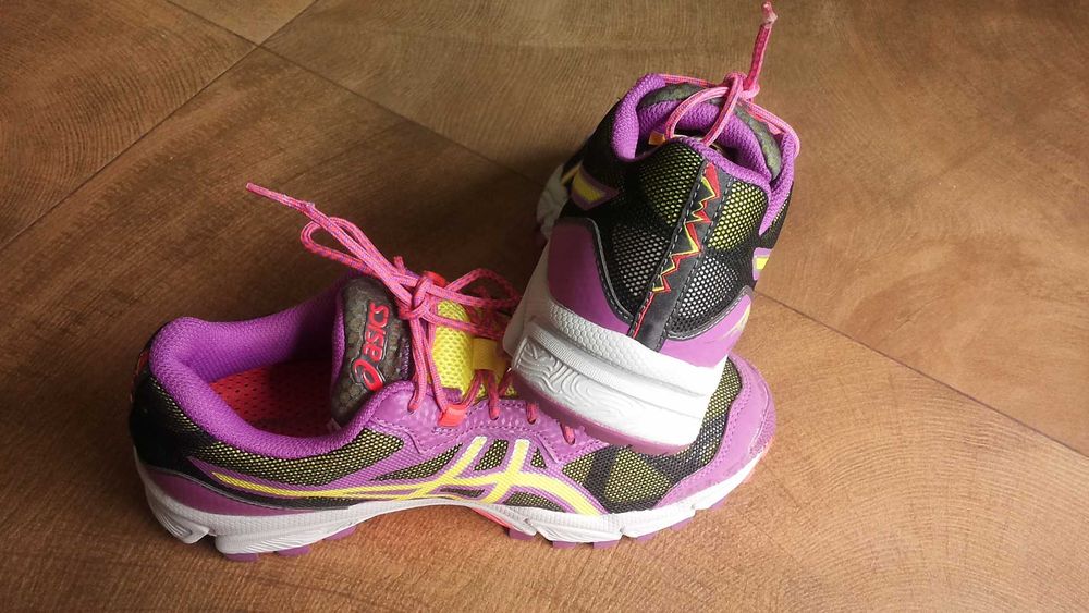 Asics Gel Fuji Attack 2 Размер EUR 39 дамски маратонки 209-14-S