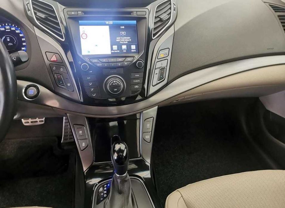 Hyundai i40 НА ЧАСТИ