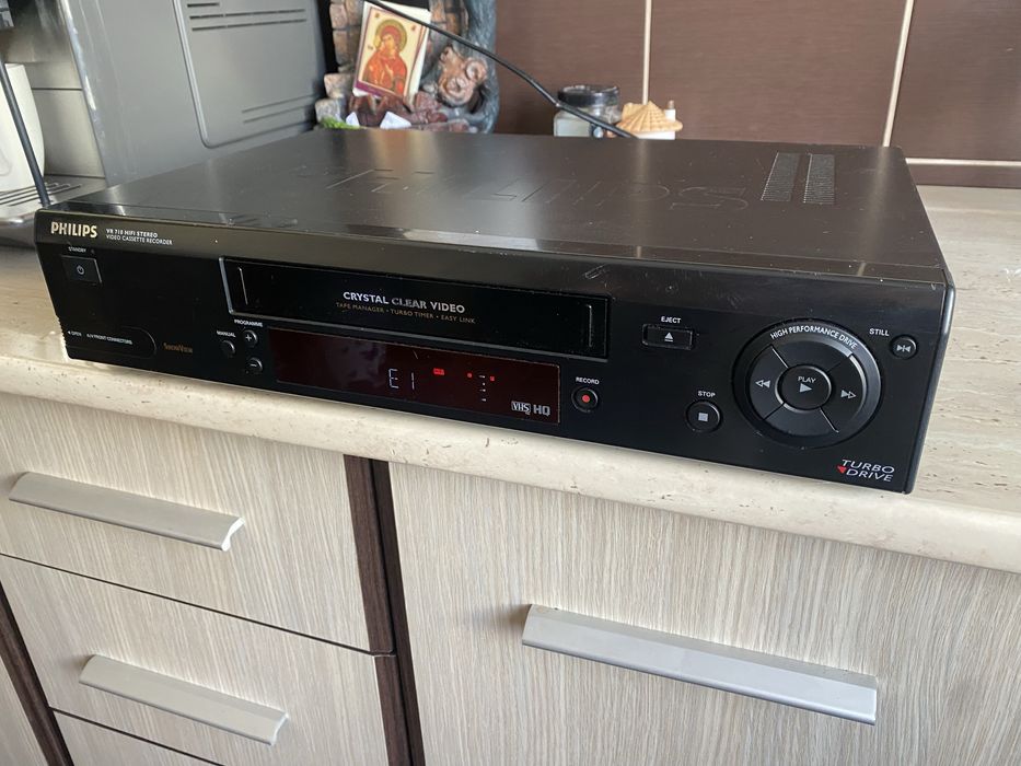 Videocasetofon Video recorder Philips VR-710