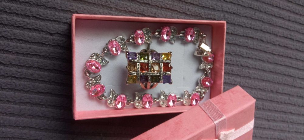 Дамски, сребърен комплект-гривна и ланец  В кутия