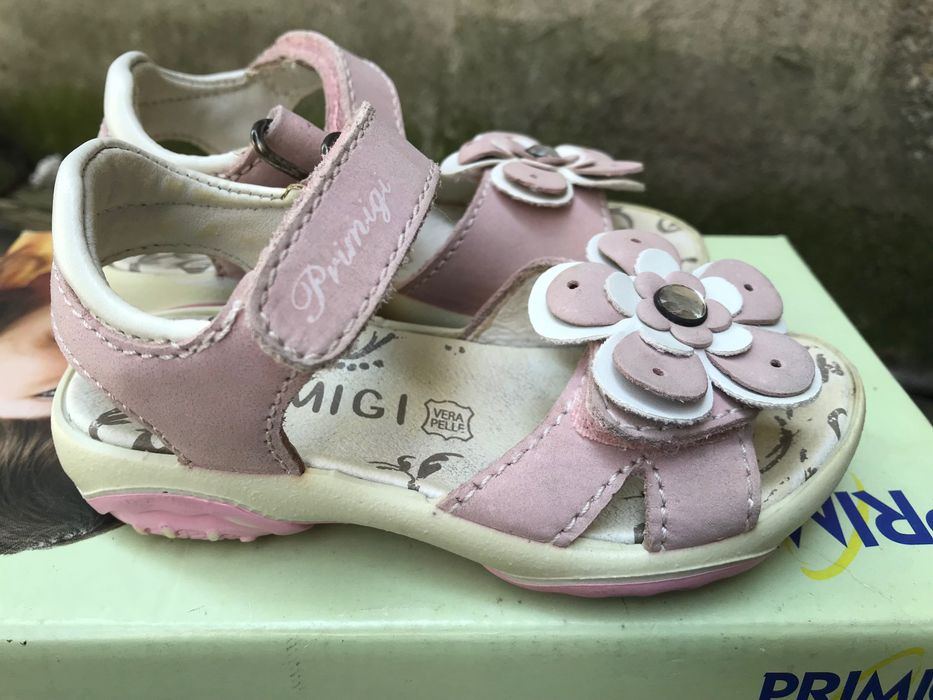 Primigi сандали за момиче 24