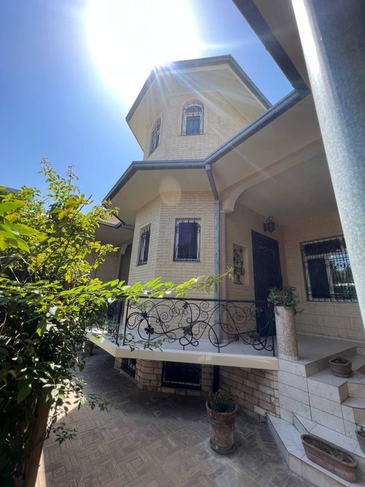 Сдается в аренду Дом (Гостинница Россия)