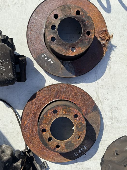 Бмв е39 цапфа ступица амортизатор суппорт диск стойка пружина