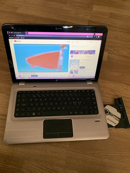 Laptop Hp display 15,6 led,6gb ram,500gb memorie,vine cu incarcator .