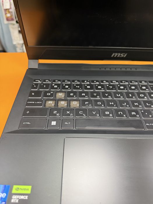Геймърски Лаптоп MSI Katana 15HXB14W