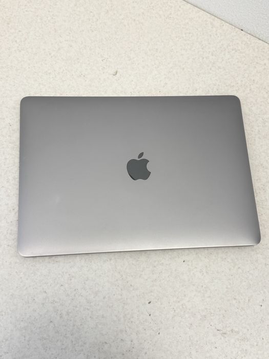 MacBook Air 2019 / i5 / 8GB Ram / 128GB Memorie