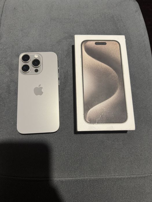 Продам Iphone 15 pro natural titanium