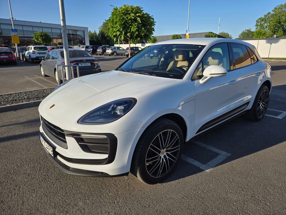 Vând Porsche Macan T
