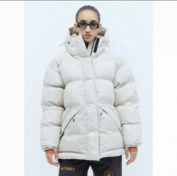 Продам пуховик adidas by stella mccartney