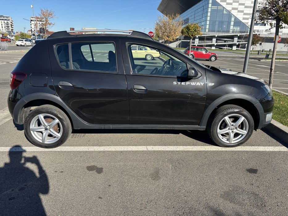 Sandero Stepway-2013-0.9 benzina