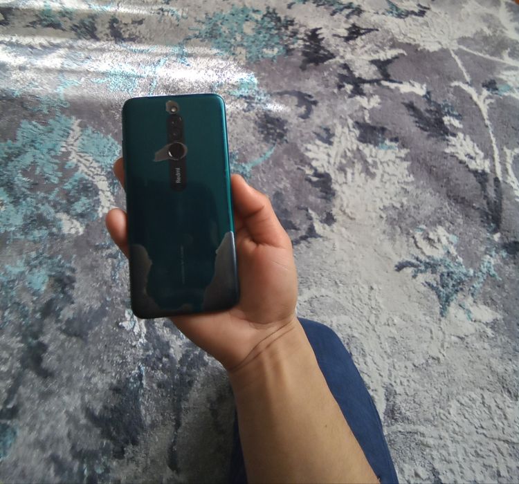 Redmi 8 obmen xam bor iPhone 7 8 ga