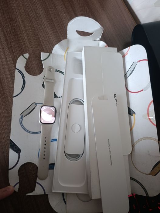 Продам часы эпол Вотч 7 серии