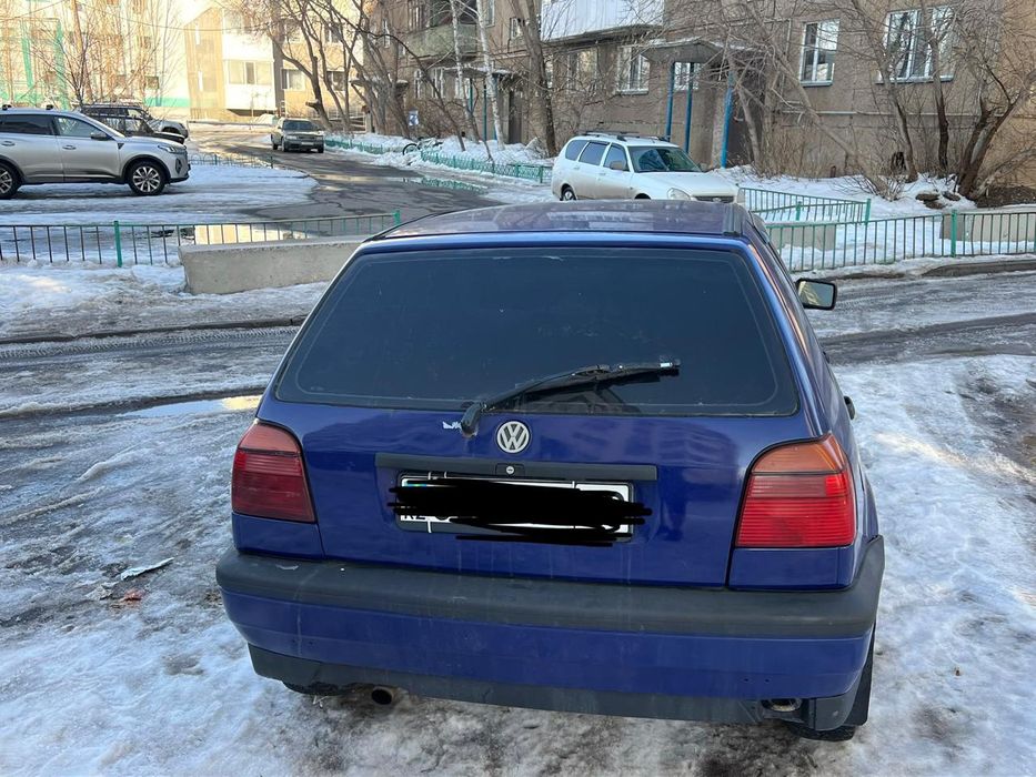 Продаю машину гольф 3 состояние хорошее