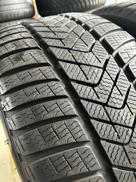 275/40/18 Пирели Зимни