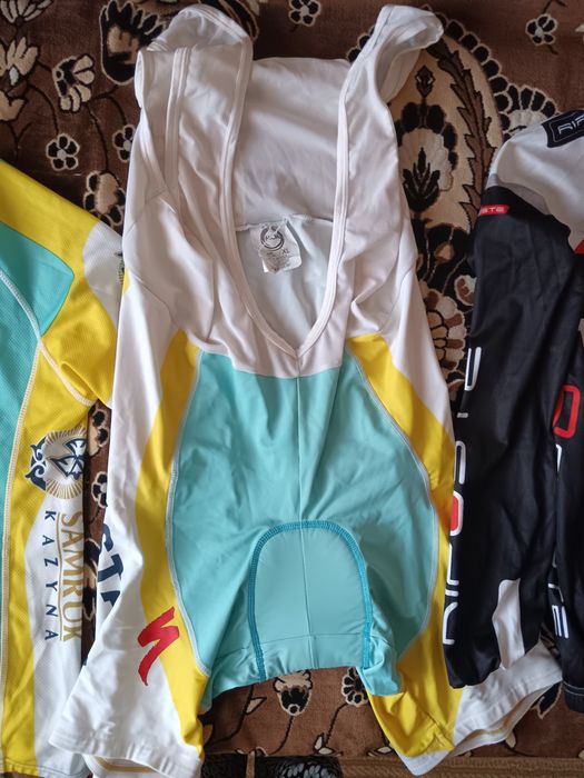 Продам комплекты форму для велоспорта