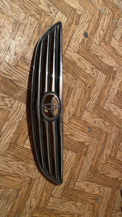 Решетка камри 30