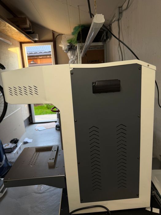 Masina laser TBK 958A