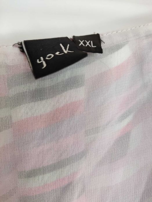 Дамски пъстър комплект от потник и туника