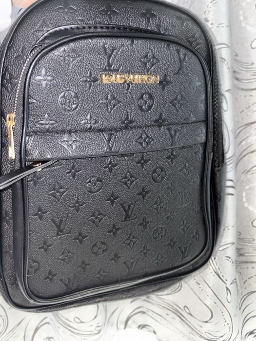 Ghiozdan Louis Vuitton