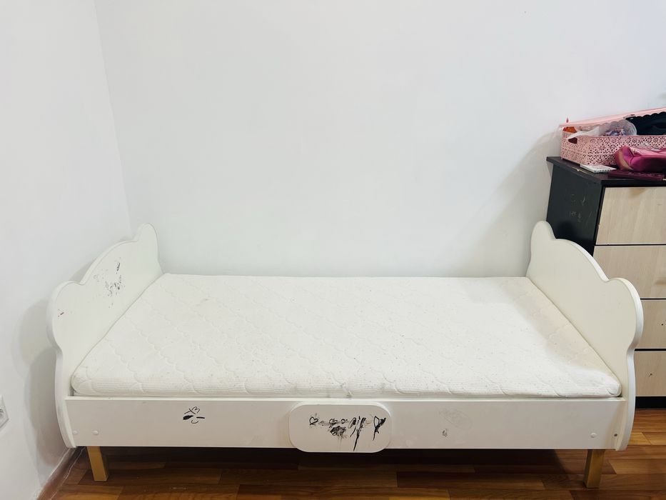 Продам летскую кровать бу