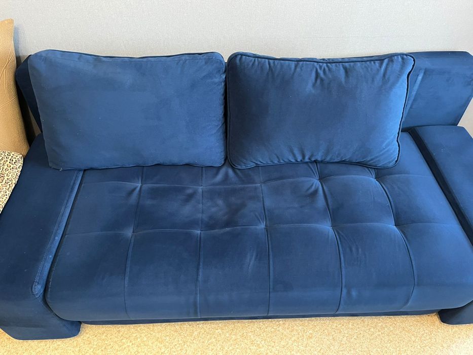 Продам диван срочно