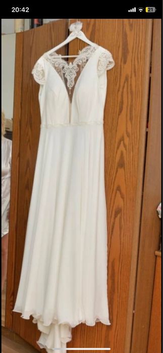 Rochie mireasa cu brodarie