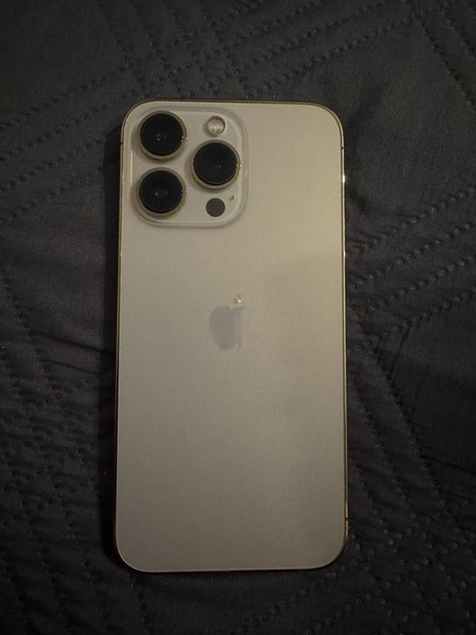 Продавам iPhone 13 Pro – отличен!