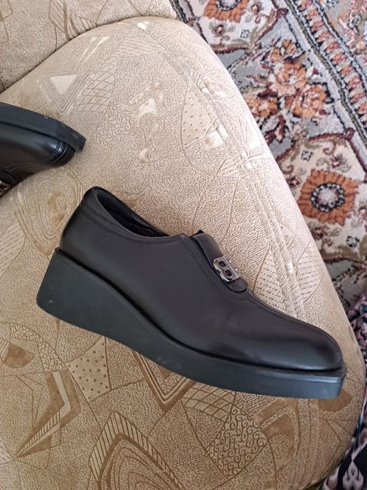 Продам новые туфли