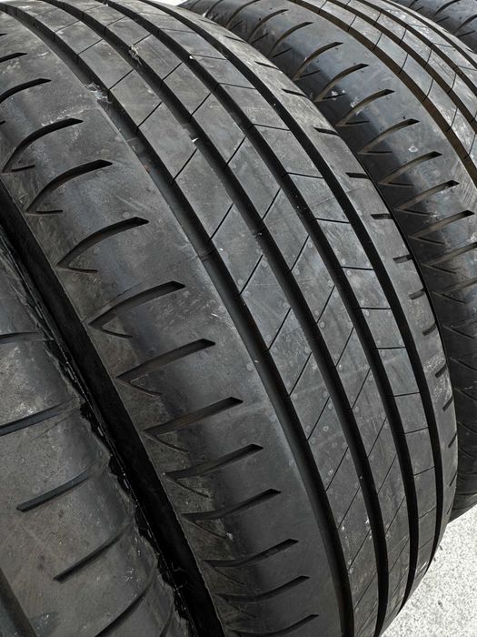 Anvelope 215/60R17 Bridgestone Vara